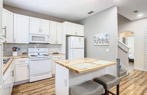 Wellington Apartment | Cozy 4BR Townhome in Regal Palms Resort