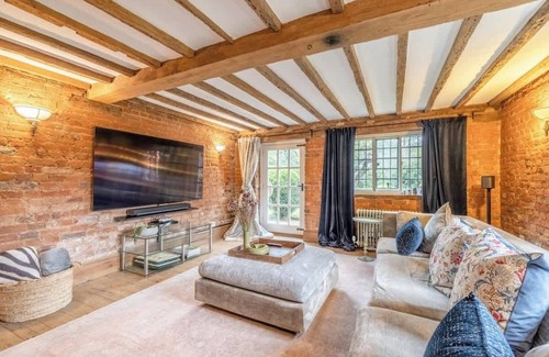 George Green House | Cozy 5-Bed Cottage Retreat – Perfect for Families