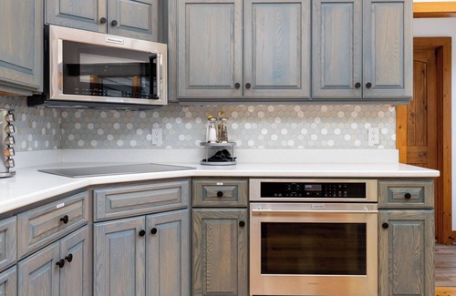 Chestnut Springs House | Cozy 5-bedroom home for large gatherings.
