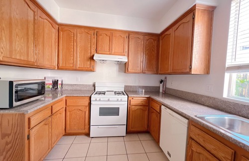 Baldwin Park House | Cozy 5 Bedrooms House close to many stores