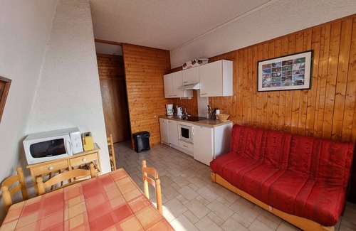 Saint-Michel-de-Chaillol Apartment | Cozy 5-Person Apt in Heart of Resort - South Terrace, Free WiFi, Parking