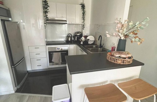 Gold Coast Apartment | Cozy 50m2 Apartment with AC, Pool & Spa