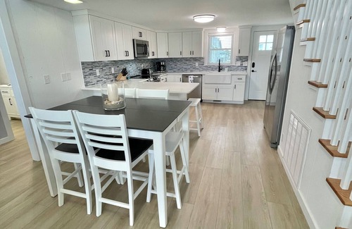 Ocean Isle Beach Cottage | Cozy 5BR-2BA Cottage on Canal, Private Heated Pool, Private Boat Dock
