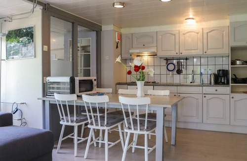 Stavenisse House | Cozy 6-person holiday home in Stavenisse near the Oosterschelde