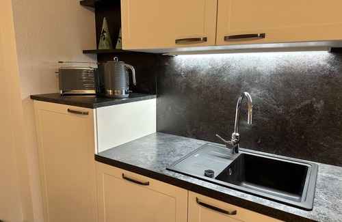 Ostorf Apartment | Cozy 60m² old town quarter close to the city and lake