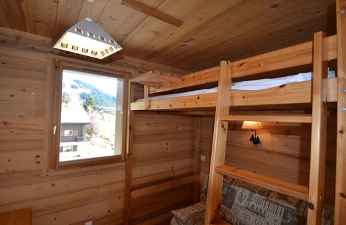 Notre-Dame-de-Bellecombe Apartment | Cozy apartment with balcony and private parking