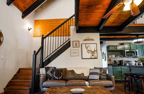 Rimrock Cabin | Cozy A-Frame Cabin with Double Balcony and Epic Views!