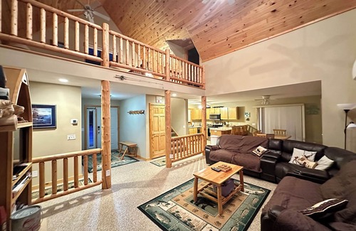 Hill City Cabin | Cozy A- frame cabin on Hill Lake
