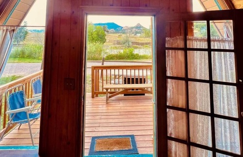 Howard Cabin | Cozy A Frame Cabin with Arkansas River View