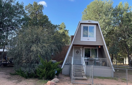 Payson House | Cozy A-Frame w/4 beds, home-away-from-home, explore Tonto with ease!