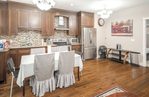 Symons Valley House | cozy a little space for visiting family and Banffnaddress:1248B Sherwood BV NW