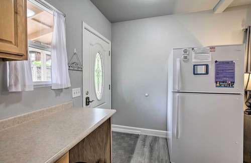 Atascadero Cottage | Cozy Abode w/Patio, 16 Mi to San Luis Obispo