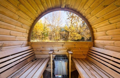 Columbia Falls Cabin | Cozy Abode w/Sauna & Views