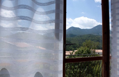 Castellane Bed & Breakfast | Cozy accommodation for up to 6 people with mountain views v. Balcony/winter garden
