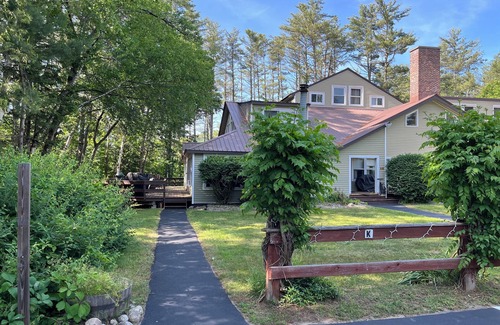 Chestertown Condo | Cozy Adirondack condo in quaint Chestertown, near Lake George & Gore Mountain
