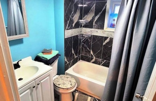 Newark Apartment | Cozy adorable 2 bedroom luxury suite