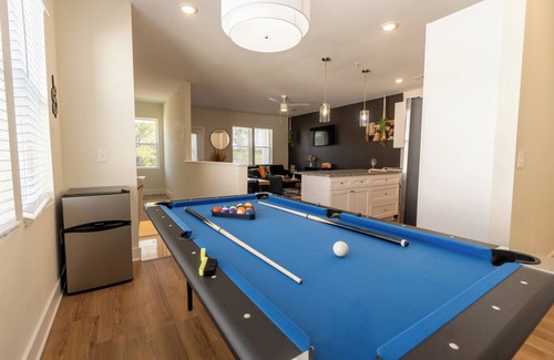 Wilmington Apartment | Cozy Airbnb in Wilmington! Enjoy this charming space with modern amenities, close to downtown, beach
