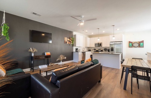 Wilmington Apartment | Cozy Airbnb in Wilmington! Enjoy this charming space with modern amenities, close to downtown, beach
