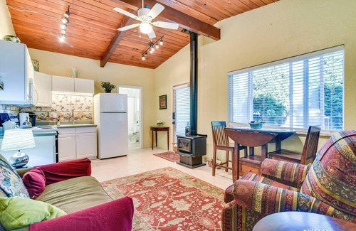 Aloha House | Cozy Aloha Vacation Rental w/Private Deck & Yard!