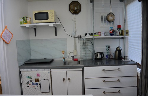 Rijnbuurt Apartment | Cozy Amsterdam Apartment - Great Location!