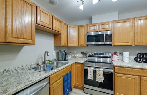 Campbell Park Apartment | Cozy Anchorage Apartment w/ Gas Fireplace!