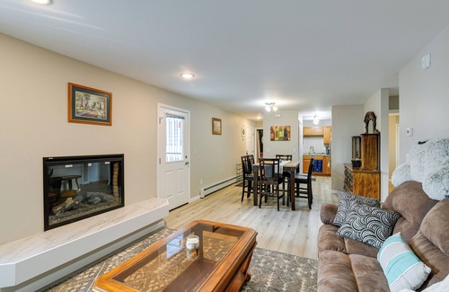 Campbell Park Apartment | Cozy Anchorage Apartment w/ Gas Fireplace!