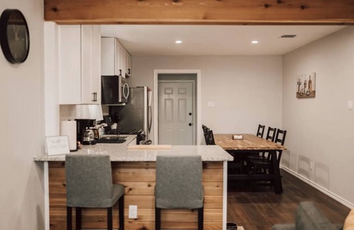 San Antonio House | Cozy and Charming Home: A Hidden Gem Awaits!
