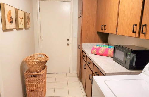 Gulf Gate Estates Villa | Cozy and Clean Villa in Gulf Gate Close to Siesta Key
