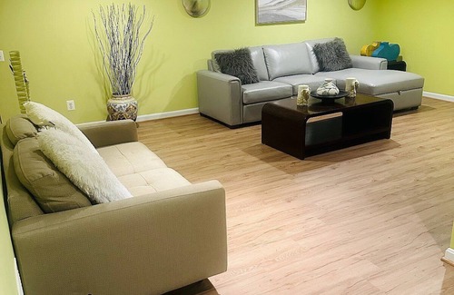Lorton House | Cozy and Convenient 2-Bedroom Basement in Lorton