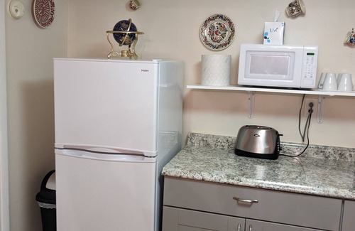West New York House | Cozy and cute private studio close to Manhatan very affordable near NYC skyline