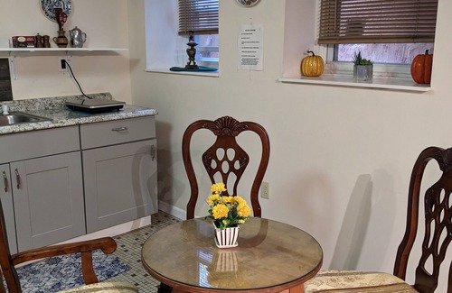 West New York House | Cozy and cute private studio close to Manhatan very affordable near NYC skyline