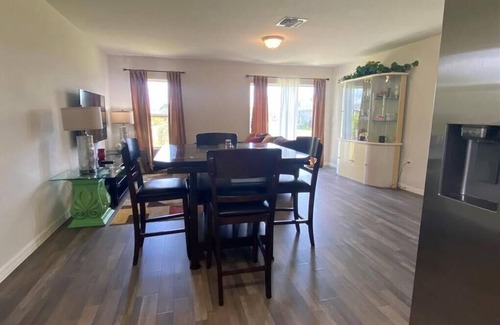 Jacarandas House | Cozy and Economical Vacation Rental