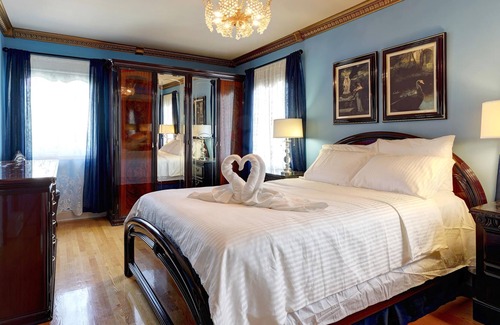 Laval-des-Rapides House | Cozy and Elegant Entire House
