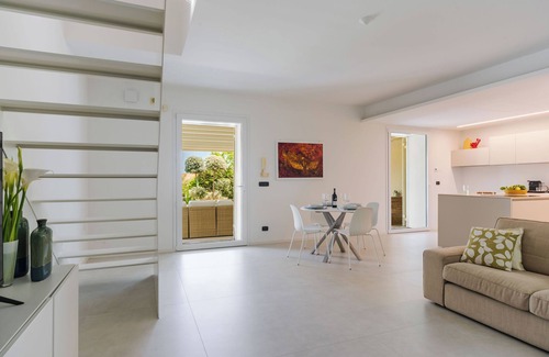 Santa Tecla House | Cozy and elegant villa in Santa Tecla, a few steps from the beach
