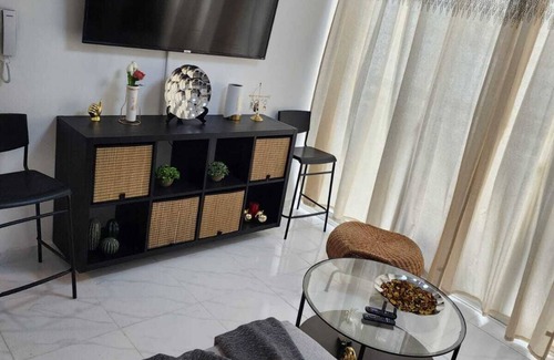 La Romana House | COZY AND GREAT Location at 1st Floor condo close to shopping center and beaches.
