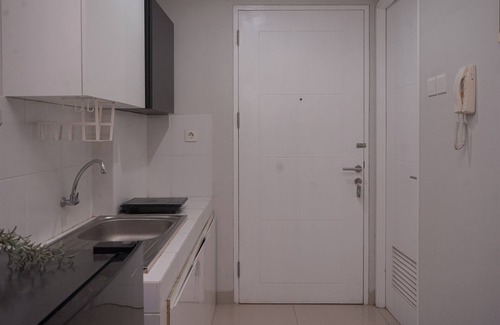 Tangerang Apartment | Cozy And Homey Studio At Trimezia Beverly 90210 Apartment