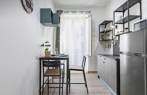 Borgo Vecchio Apartment | Cozy and modern apartment of about 40 sq m, able to accommodate up to 3 people, located on the 1st floor of a renovated building with no lift. The property is located in the center (NO ZTL - Traffic Restricted Area), just a 5-minute walk from the Politea