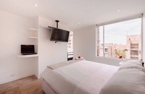 Financial District Apartment | Cozy and Modern TRENDY! Best restaurants in the city ZONA G