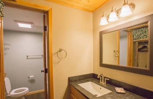 Glenwood Springs Condo | Cozy and near the main deck, this Studio is very welcoming!