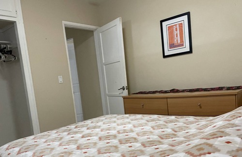 Panorama City House | Cozy and private room with private bathroom