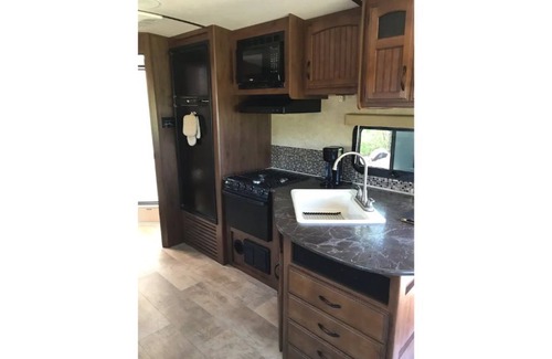 Hudson House | Cozy and private with Mountain View’s