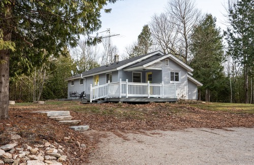 Baileys Harbor House | Cozy and Quiet Bailey's Harbor home: Close to Everything!