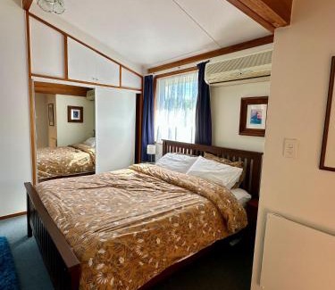 Dunedin Apartment | Cozy and quiet studio apartment with shared spa pool