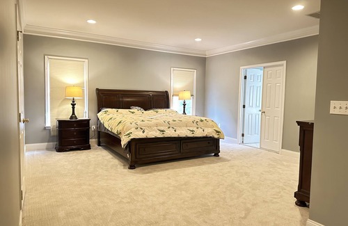 East Stroudsburg House | Cozy and Spacious Furnished House in a gated golf community