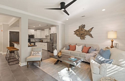 Saint Simons Island House | Cozy and spacious 3-bedroom townhome centrally located on St. Simons Island