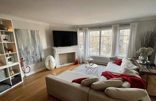 Cote-Saint-Paul Condo | Cozy and spacious