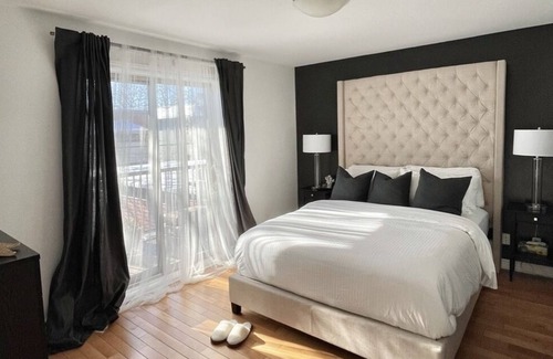 Cote-Saint-Paul Condo | Cozy and spacious