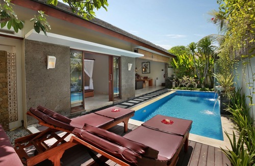 By Pass Ngurah Rai Villa | Cozy and Spacious One Bedroom Deluxe Villa in Jimbaran with a private pool