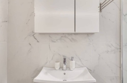 Wijk van de Squares Apartment | Cozy and Spacious Studio close to EU