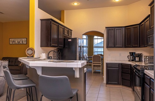 Bullhead City House | Cozy and spacious home, perfect for a weekend on the river!